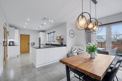 4 bedroom detached house for sale, Torbay Farm, Southampton SO32