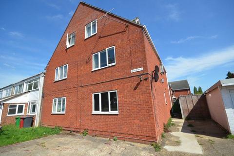 1 bedroom flat to rent, Grange House, Patricia Close, Slough, SL1