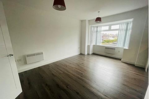 2 bedroom apartment to rent, Wilmslow Road, Cheadle, SK8