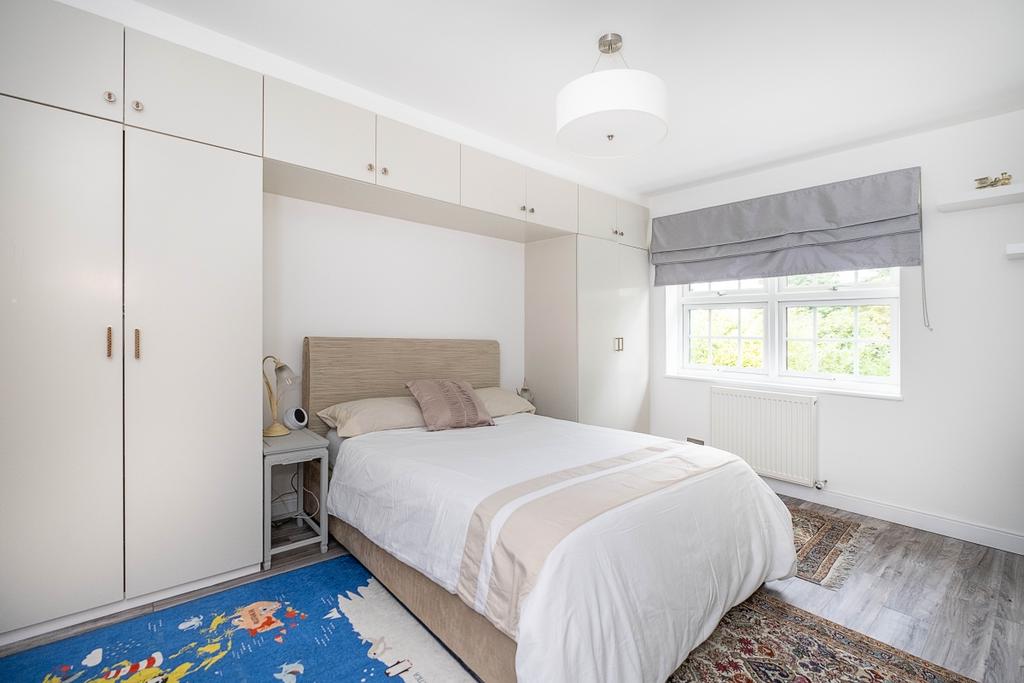 3-cotswold-close-...