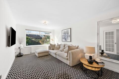 undefined, Auldgate, Kirkliston, EH29