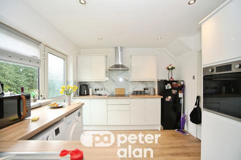 2 bedroom end of terrace house for sale, Elm Drive, Risca, Newport