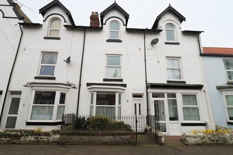 4 bedroom terraced house for sale, West Avenue, Filey YO14