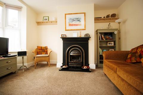 4 bedroom terraced house for sale, West Avenue, Filey YO14