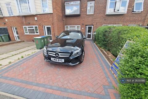 undefined, Kinder Close, London, SE28