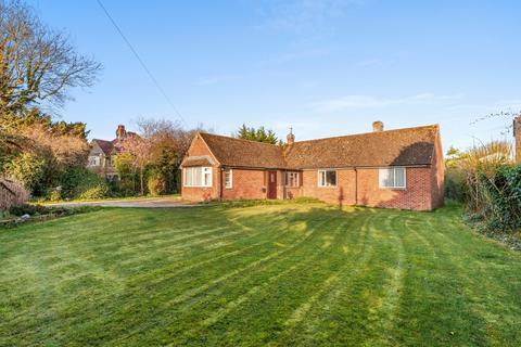 3 bedroom bungalow for sale, 104 Churchway, Aylesbury HP17