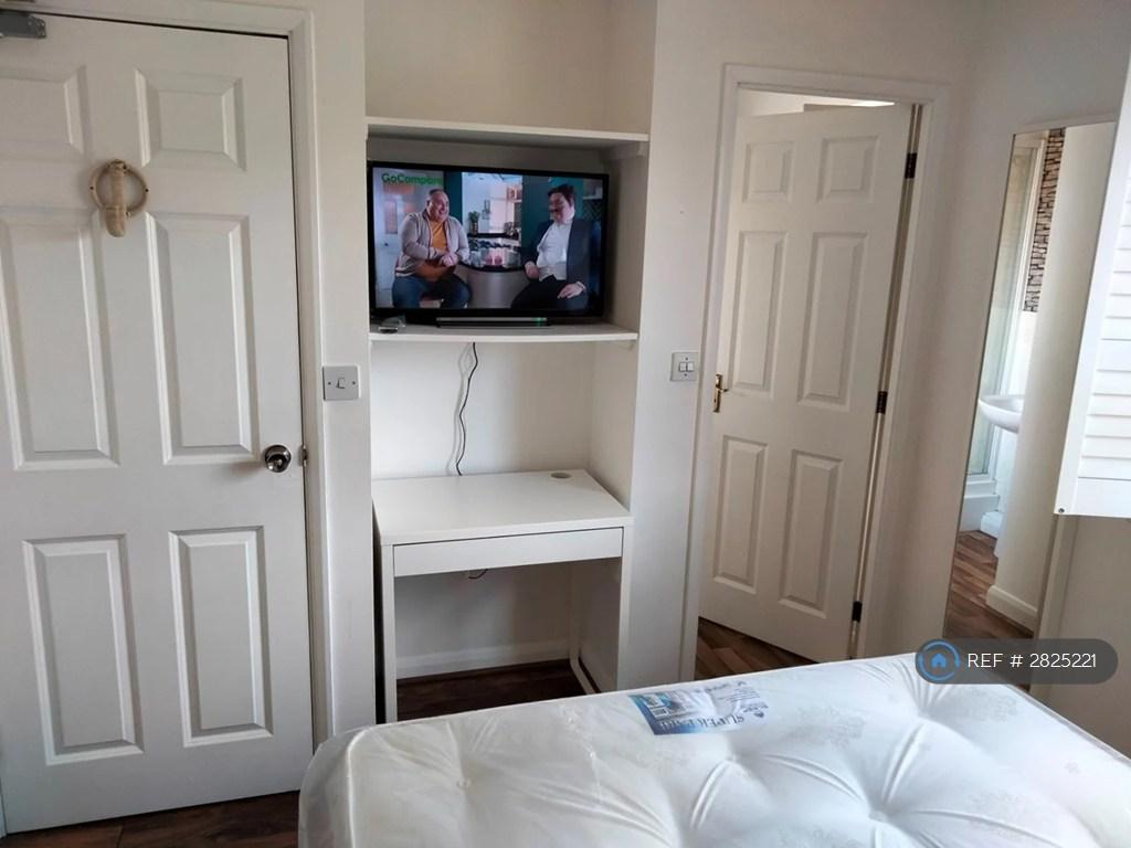 Tv In Bedroom