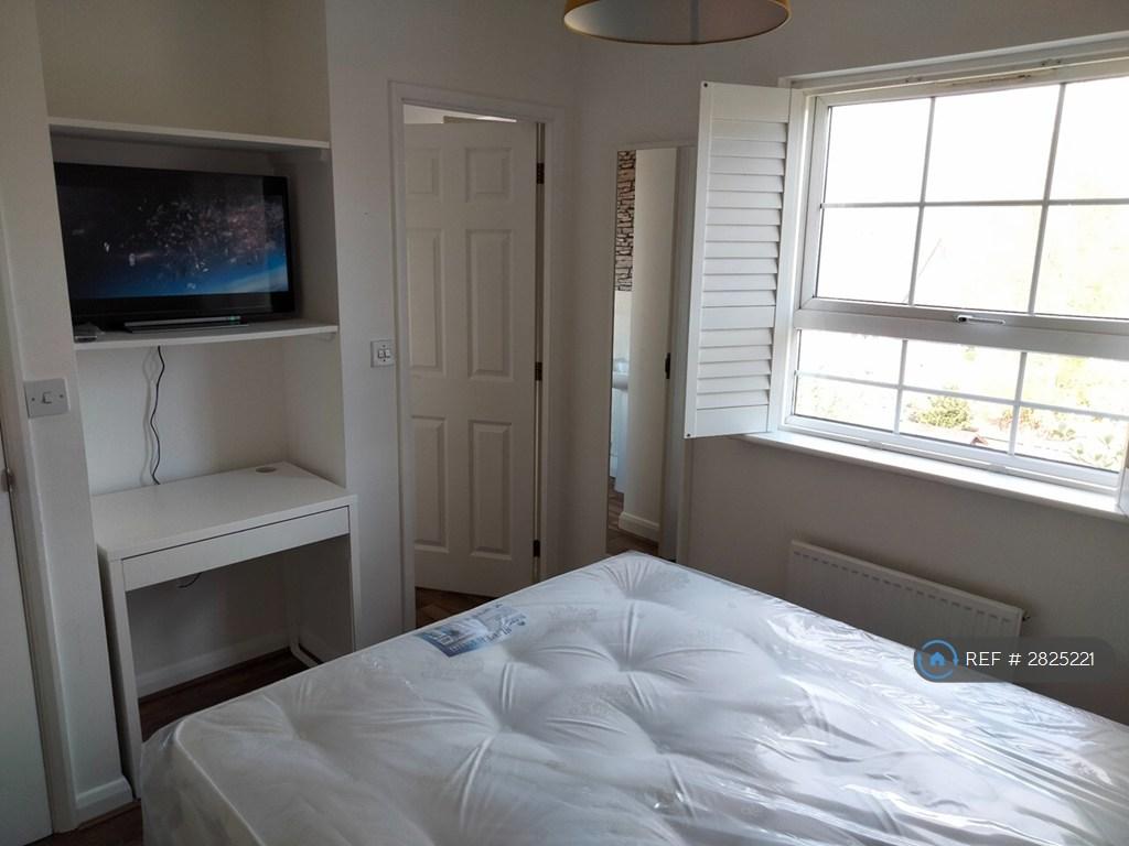 2nd Floor Ensuite