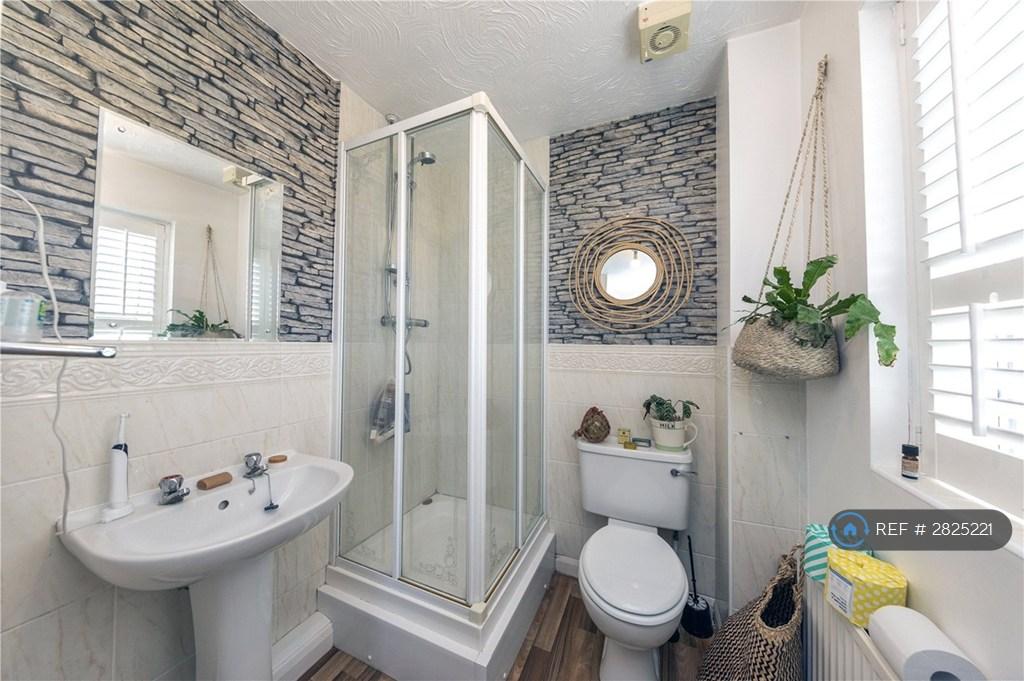 2nd Floor Ensuite