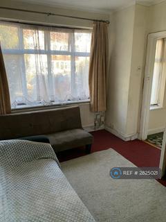 3 bedroom terraced house to rent, The Grange, Wembley, HA0
