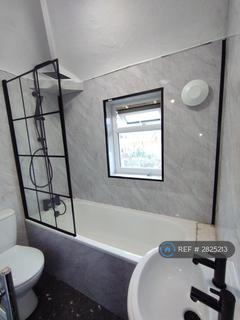 3 bedroom end of terrace house to rent, Scarisbrick Road, Liverpool, L11