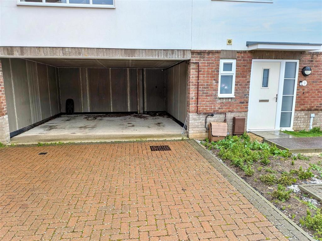 Carport  driveway new.jpg