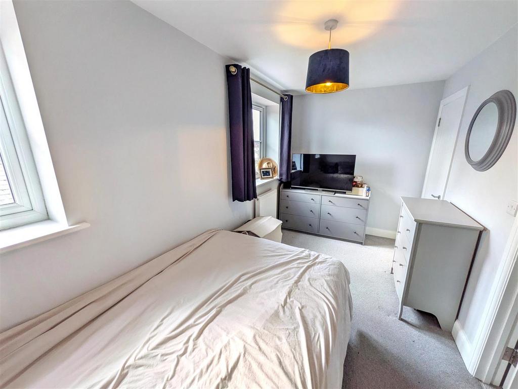 Bedroom 3a new.jpg