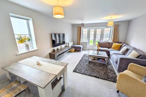 3 bedroom semi-detached house for sale, Kings Close, Yapton