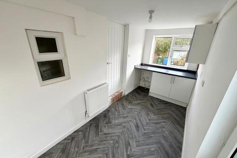 3 bedroom semi-detached house to rent, Romsey Road, Stockton-on-tees TS19