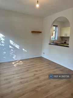 1 bedroom flat to rent, Tintagel Way, Woking, GU22