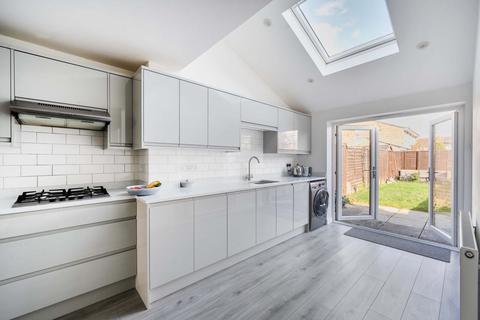 3 bedroom terraced house for sale, Queens Court Ride, Cobham, KT11