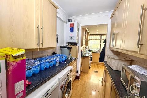 3 bedroom terraced house for sale, Botwell Lane, HAYES UB3
