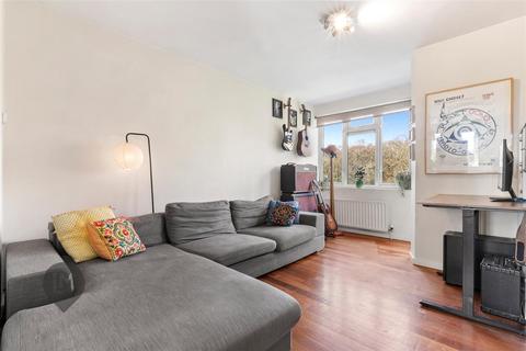 1 bedroom flat for sale, Windlesham Grove, London
