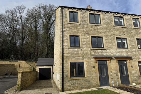 4 bedroom semi-detached house for sale, Tailors Green, Shepley, Huddersfield, HD8 8GN