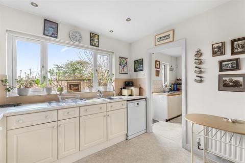 undefined, Hebers Grove, Ilkley LS29