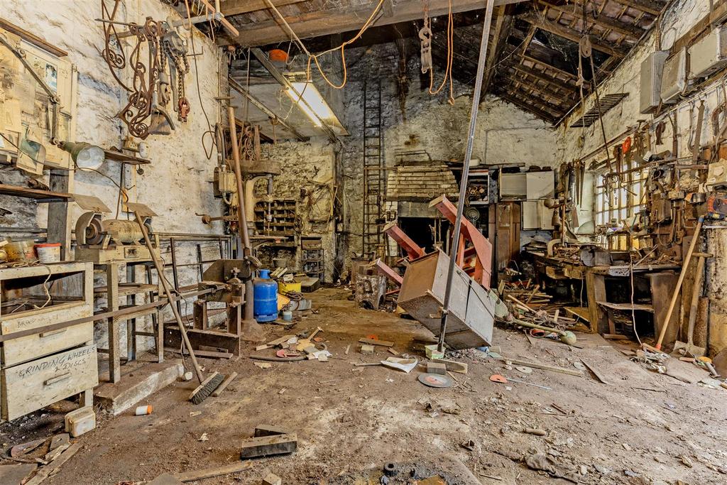 Internal-2.jpg