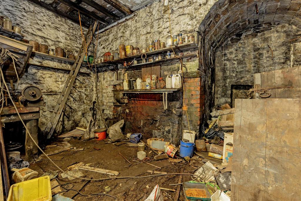Internal-5.jpg
