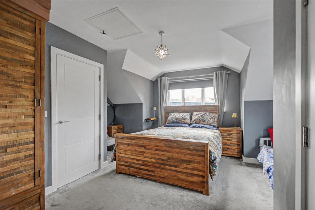 Bedroom 1 1.jpeg