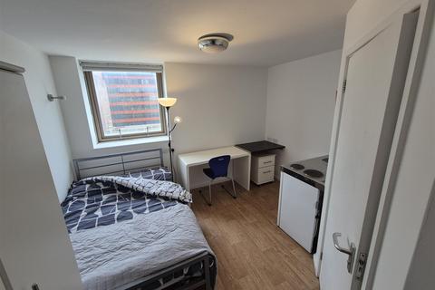 Studio to rent, STUDIO, BILLS INCLUDED