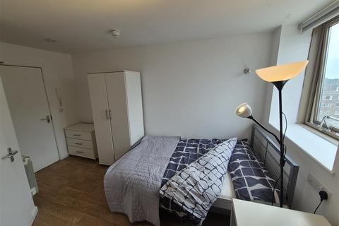 Studio to rent, STUDIO, BILLS INCLUDED