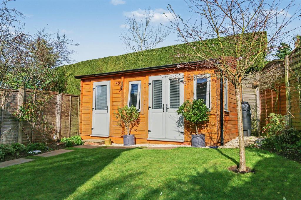 Outbuilding.JPG
