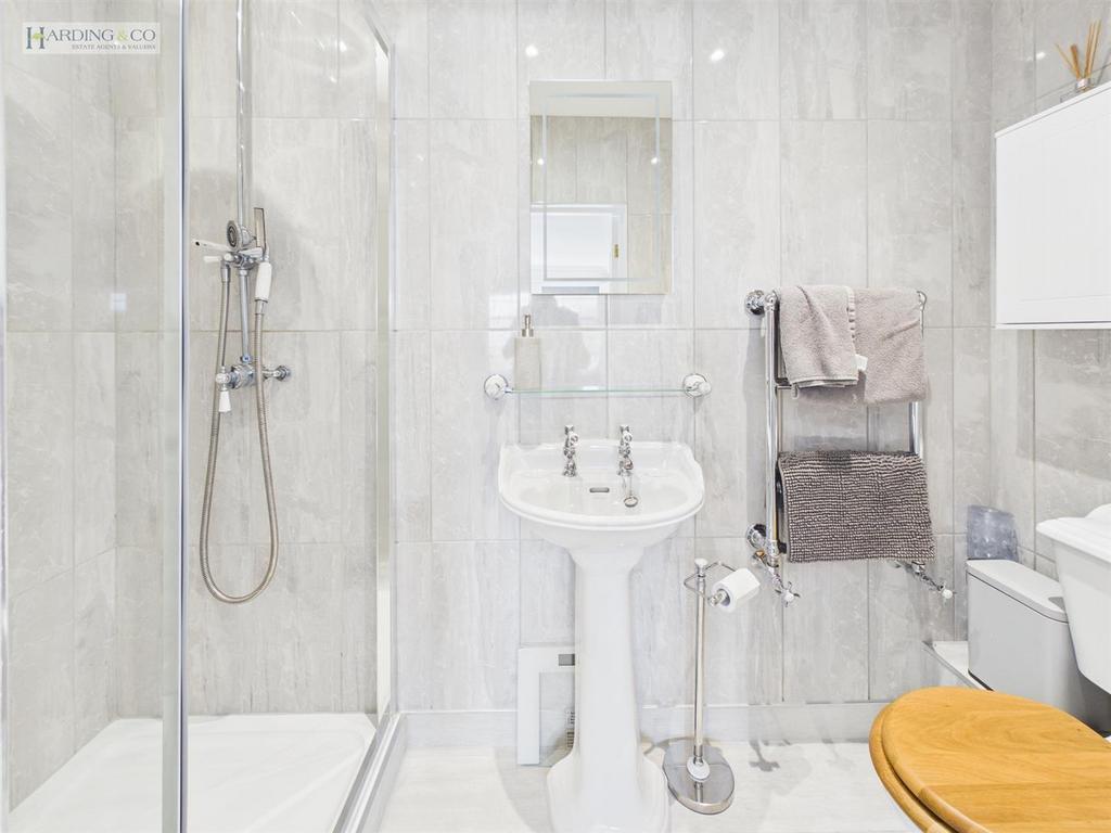 En Suite.jpg