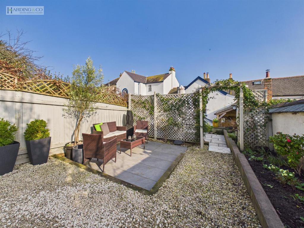 Rear Garden (7).jpg