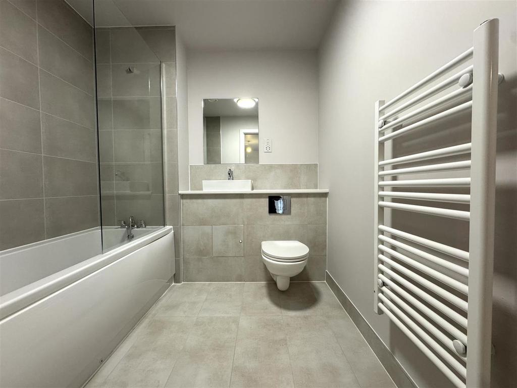 Bathroom.jpeg