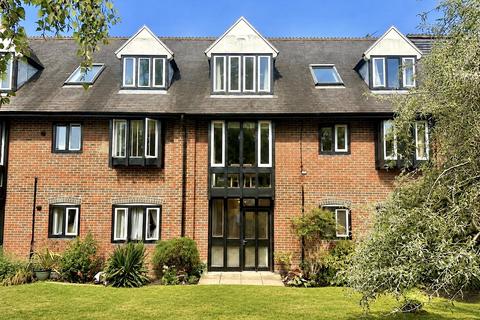 2 bedroom retirement property for sale, St. Ann Place, Salisbury SP1