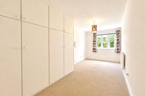 2 bedroom retirement property for sale, St. Ann Place, Salisbury SP1