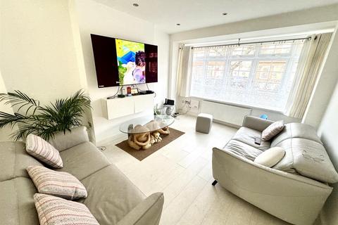 3 bedroom terraced house for sale, Silverleigh Road, Thornton Heath