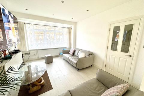 3 bedroom terraced house for sale, Silverleigh Road, Thornton Heath