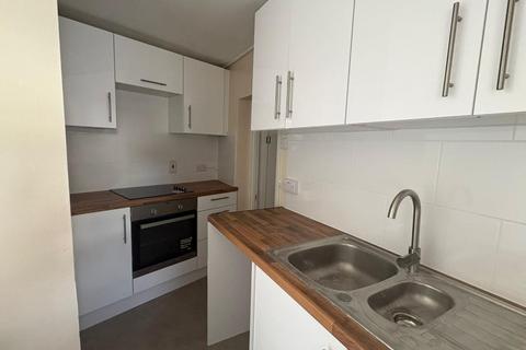 undefined, Ground Floor Flat, Wrotham Road, Gravesend, DA11