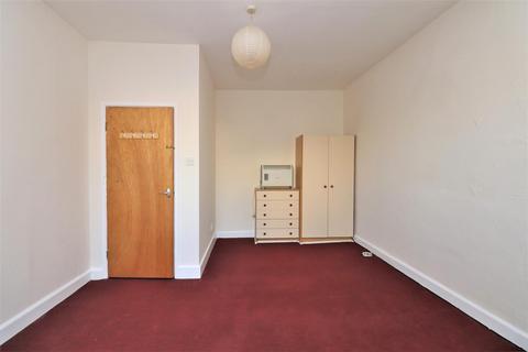 1 bedroom flat to rent, High Street, Ilfracombe EX34