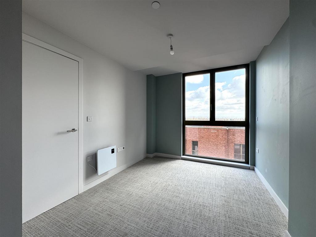 Bedroom 1.jpeg