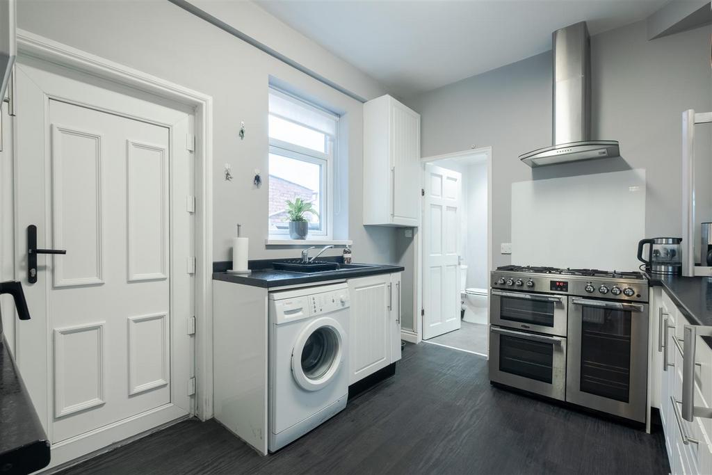 128 Roose Road (5 of 18).jpg