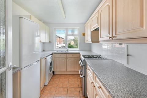 2 bedroom flat for sale, Forge Steading, Banstead