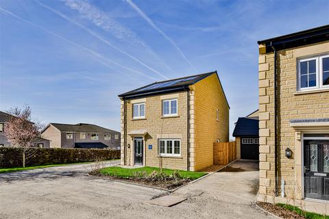 4 bedroom detached house for sale, Meadow View Close, Worsthorne, Burnley