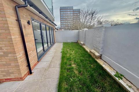 undefined, Panhard Place, Southall