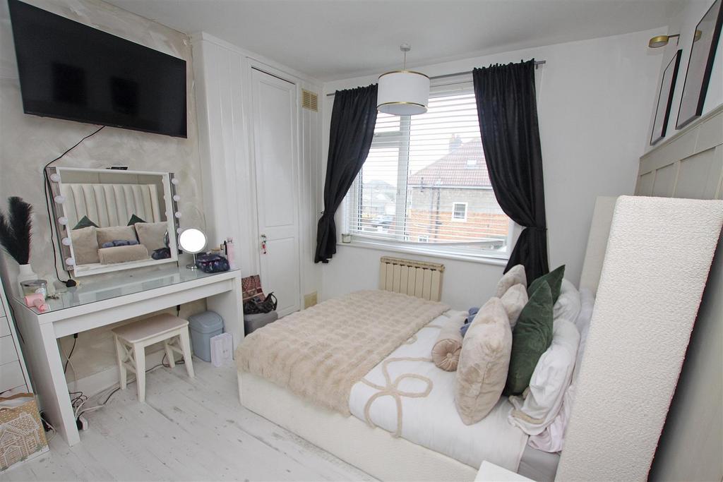Bedroom 2.jpg