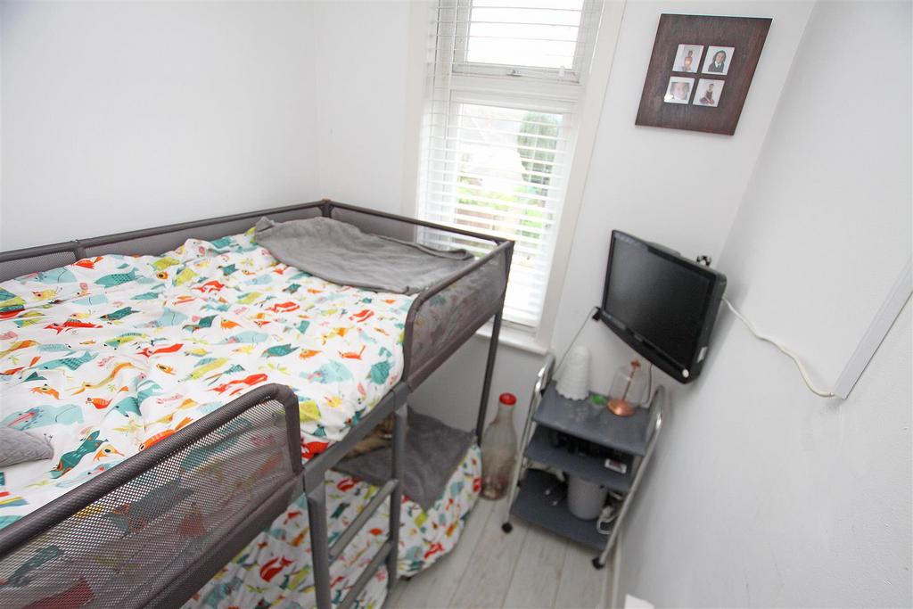 Bedroom 3.jpg