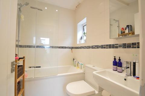 undefined, Elmgrove Road, Weybridge, KT13