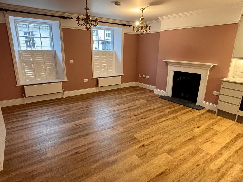 Kitchen / Living Area