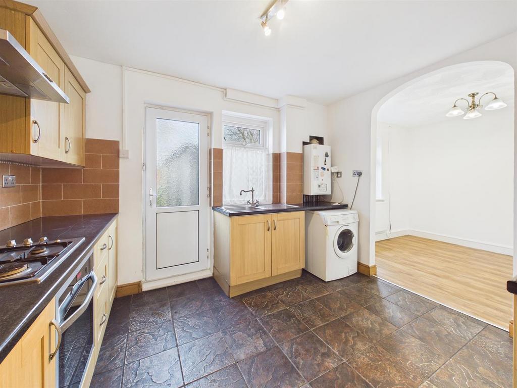 CAM04118 G0-PR0047-STILL009.jpg